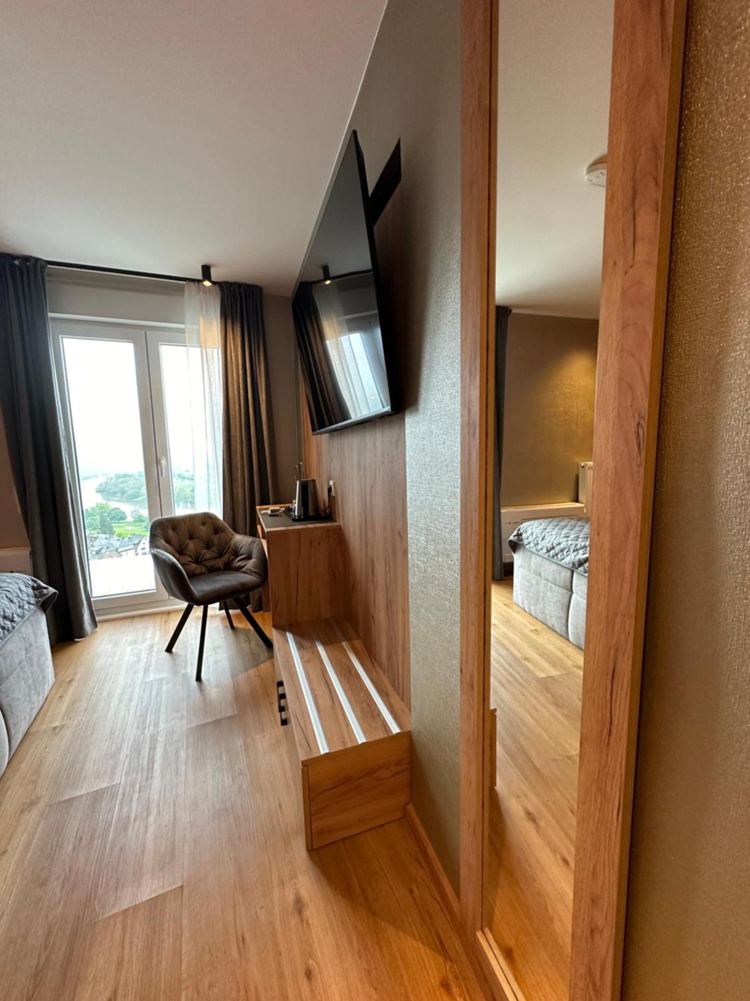 Hotel Restaurant Wuerzig In Ürzig Kültér fotó