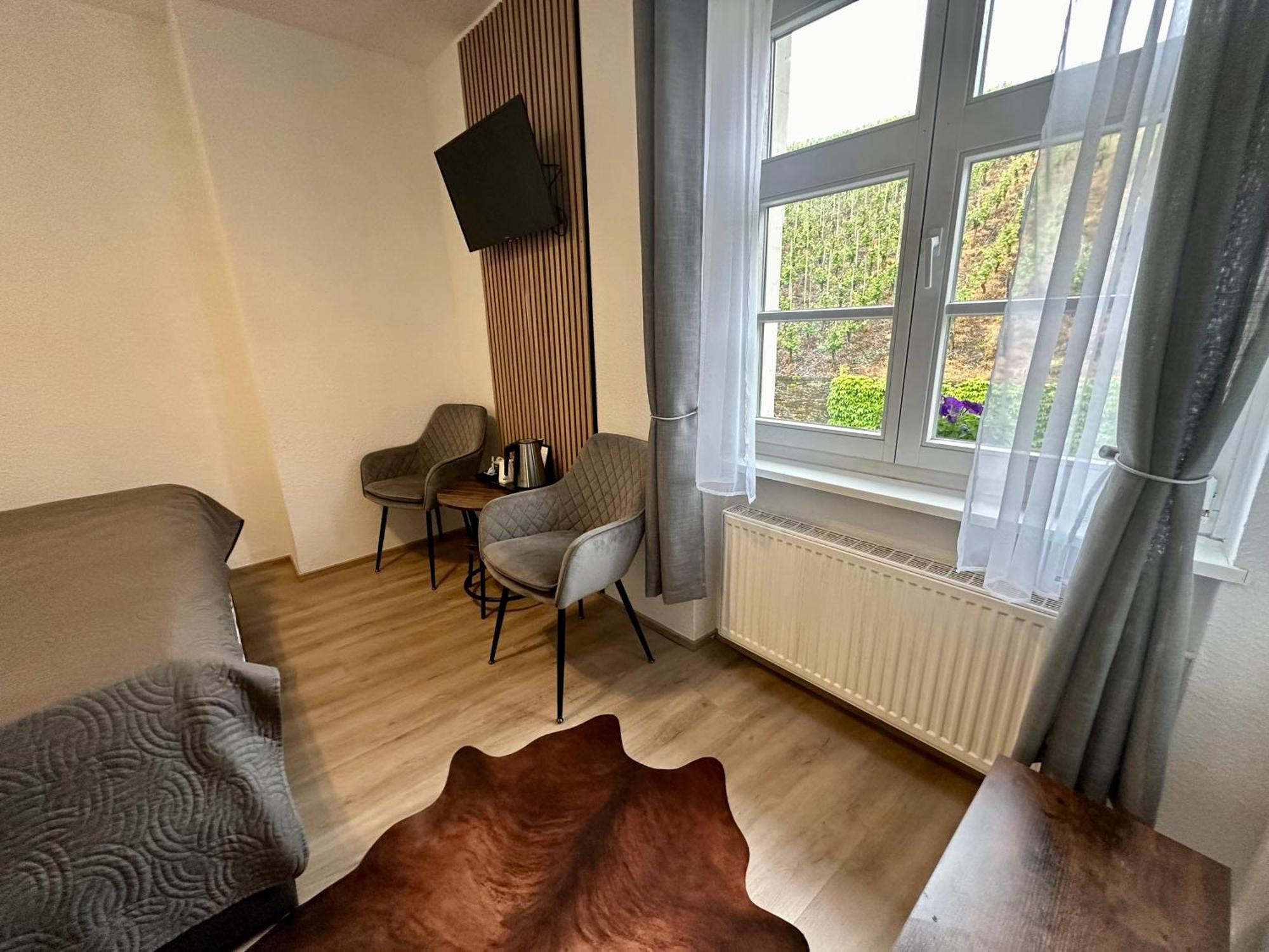 Hotel Restaurant Wuerzig In Ürzig Kültér fotó